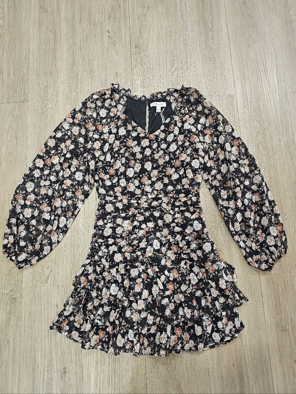 NWT She + Sky Black Floral Long Sleeve Ruffle Tiered Mini Dress in S & M